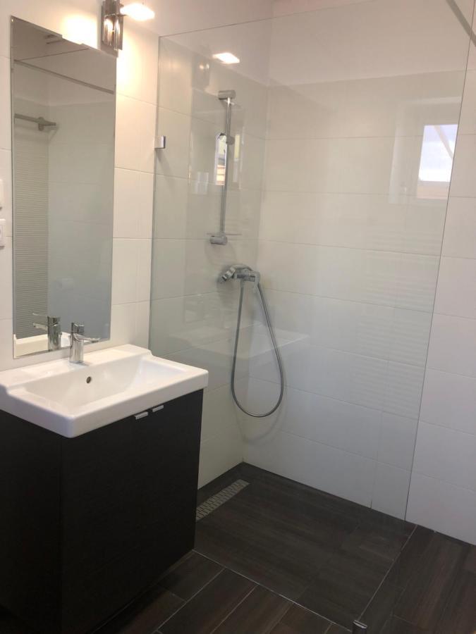 Hullám Apartman Balatonlelle Exterior foto